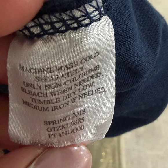 GOAT USA Navy Long Sleeve T-shirt Size Medium Discoloration - Picture 10 of 10